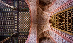 Autre plafond du palais Ali Qapou. Photo Septembre 2019.