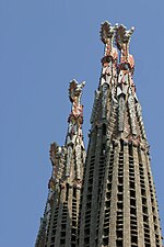 Català: Detall d'una torre Español: Detalle d'una tore Français : Détail d'une tour English: Detail of the towers