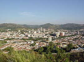 Vista de Amparo desde o morro do Cristo