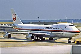 Japan Airlines Boeing 747-200B Manteufel.jpg