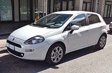 Fiat Punto 2012 5door front.JPG