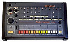 Roland TR-808 -rumpukone (1980)