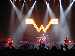 Skupina Weezer v roku 2005