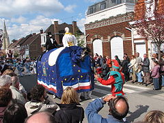 Le Poulain de Pézenas lors de la ronde européenne de géants de Steenvoorde en 2006.