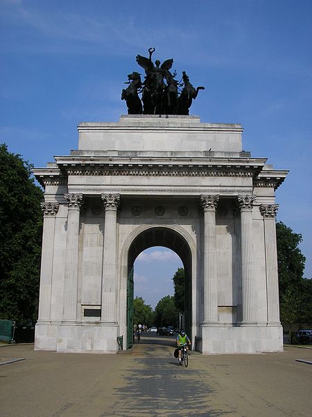 File:Arco de Wellington.JPG