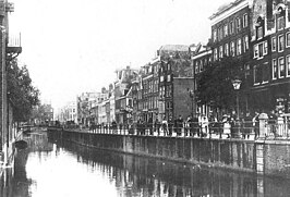 De Vijzelgracht rond 1930, kort voor de demping in 1933