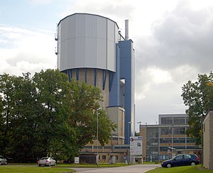 AVR Jülich (2009) mit Materialschleuse zum Rückbau