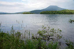 Akansjön i Akan nationalpark