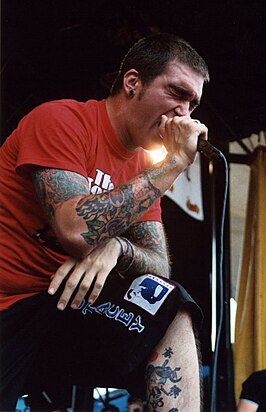 Zanger Jordan Pundik op de Warped Tour van 2004