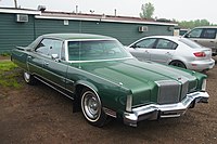 1977 Chrysler New Yorker Brougham 4-door hardtop