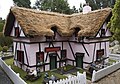 Thatched pub u Engleskoj pokriven slamom