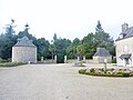 Le manoir du Moros et son pigeonnier.