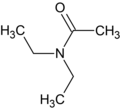 Dimetilacetamida.