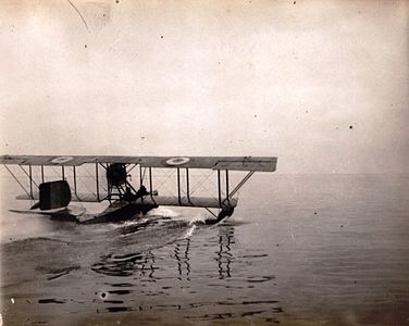 Hidroavió de la Regia Marina al port de Tessalònica, 1916