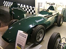 Photo d'une Vanwall VW5, verte.