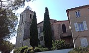 Église Saint-Laurent, son clocher/tour de l'horloge.