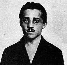 Gavrilo Princip en prizona ĉelo en Terezín.