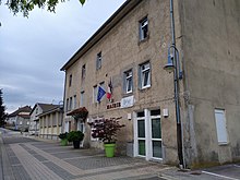 Molinges - Mairie (juil 2018).jpg