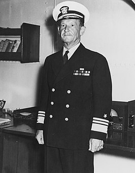 Viceadmiraal Frank Jack Fletcher, USN, gefotografeerd aan boord van de USS Saratoga, 17 september, 1942