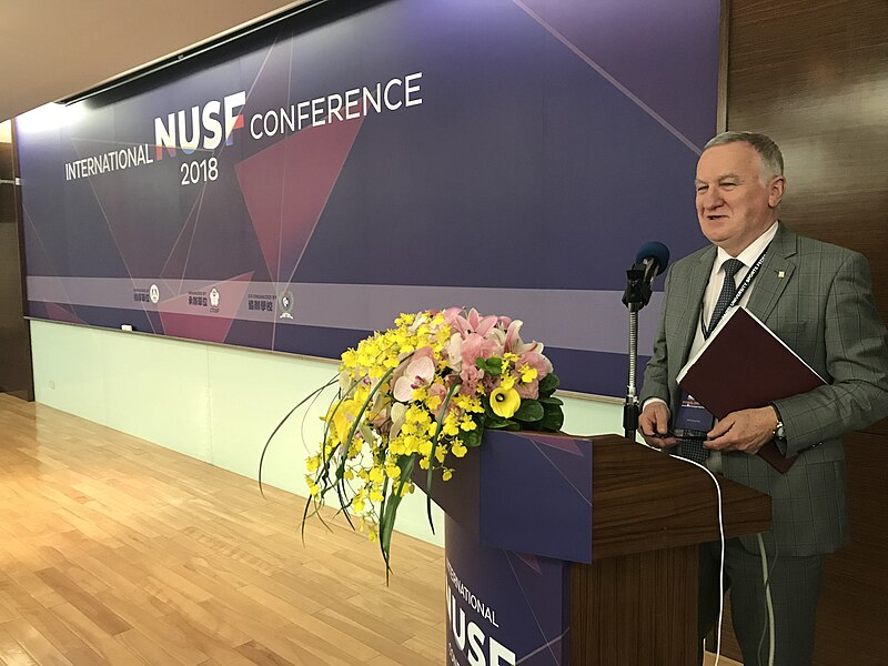 File:Marian Dymalski at International NUSF conference.jpg