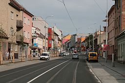 První třetina Horovy ulice, pohled od Žabovřeské k Burianovu náměstí