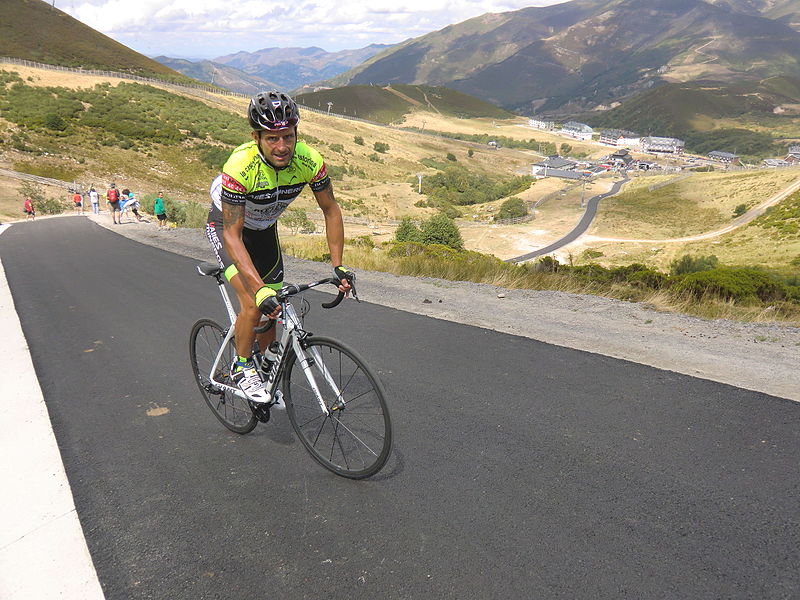 File:Etapa Cicloturista Vuelta 2012 018.JPG