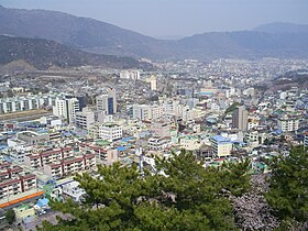 Toang cảnh Jinhae, từ công viên Jehehwangsan