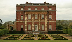 Das Clandon Park House ist ein Anwesen im Besitz des National Trusts.