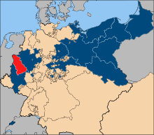 Jülich-Kleve-Berg (ruĝa), Prusujo (blua)