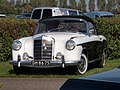 Mercedes-Benz 220S