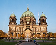 Berliner Dom vor Sonnenuntergang