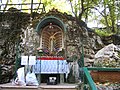 La madonnina di Lourdes nella dolina