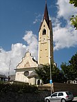 Pfarrkirche St. Ingenuin und Albuin mit Friedhof