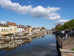 La Somme à Amiens: le quai Bélu.