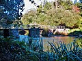 Le vieux pont sur l'Isole entre Mellac et Tréméven à hauteur des ruines du moulin de Pontégan.