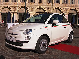 Automobil Fiat 500