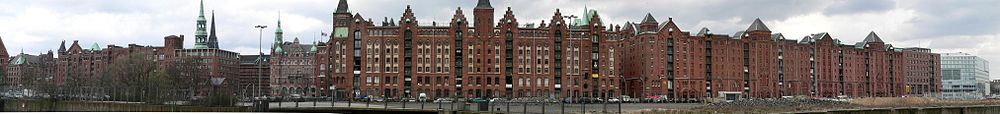 Unha vista panorámica da Speicherstadt.