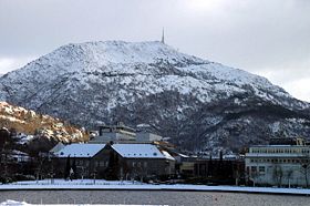 Vue d'Ulriken depuis le centre de Bergen.