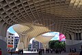 La Plaza Mayor de Séville, sous la structure de Metropol Parasol