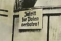 Avertissement en allemand en Pologne occupée en 1939 : « entrée interdite aux Polonais »