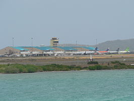 Aeropuerto Internacional Reina Beatrix