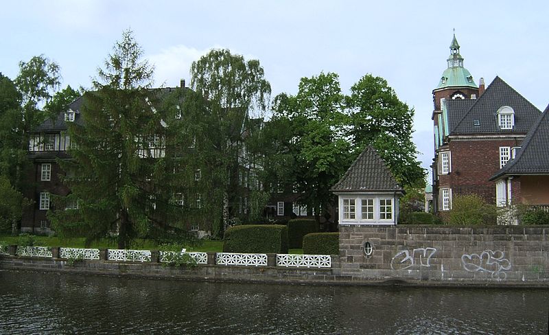 File:Alster Leinpfad Kloster St Johannis.jpg