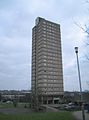 Un edificio a torre di 20 piani di enti locali a Cwmbran, nel Galles del Sud.