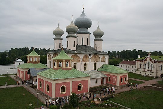 Тихвинский Успенский собор