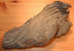 Volcanic bomb from Hekla.jpg