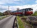 Der Straßenverkehr muss warten.