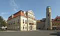 Der Plac Słowiański (früher Ludwigsplatz) mit der Stadtverwaltung (Barockpalais) und der Jesuitenkirche