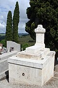 Lectoure, tombe de la princesse Aurélie Ghika