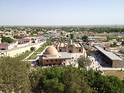 View down to Nurata from the fort of اسکندر