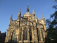 Finestra a traforo nel coro della cattedrale di Reims, verso il 1215–1220